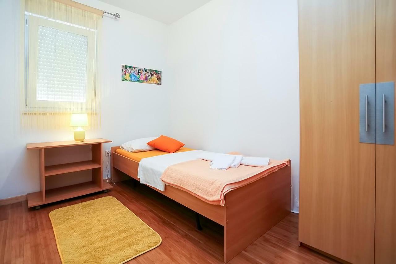 Anamarija Lägenhet Zadar Exteriör bild